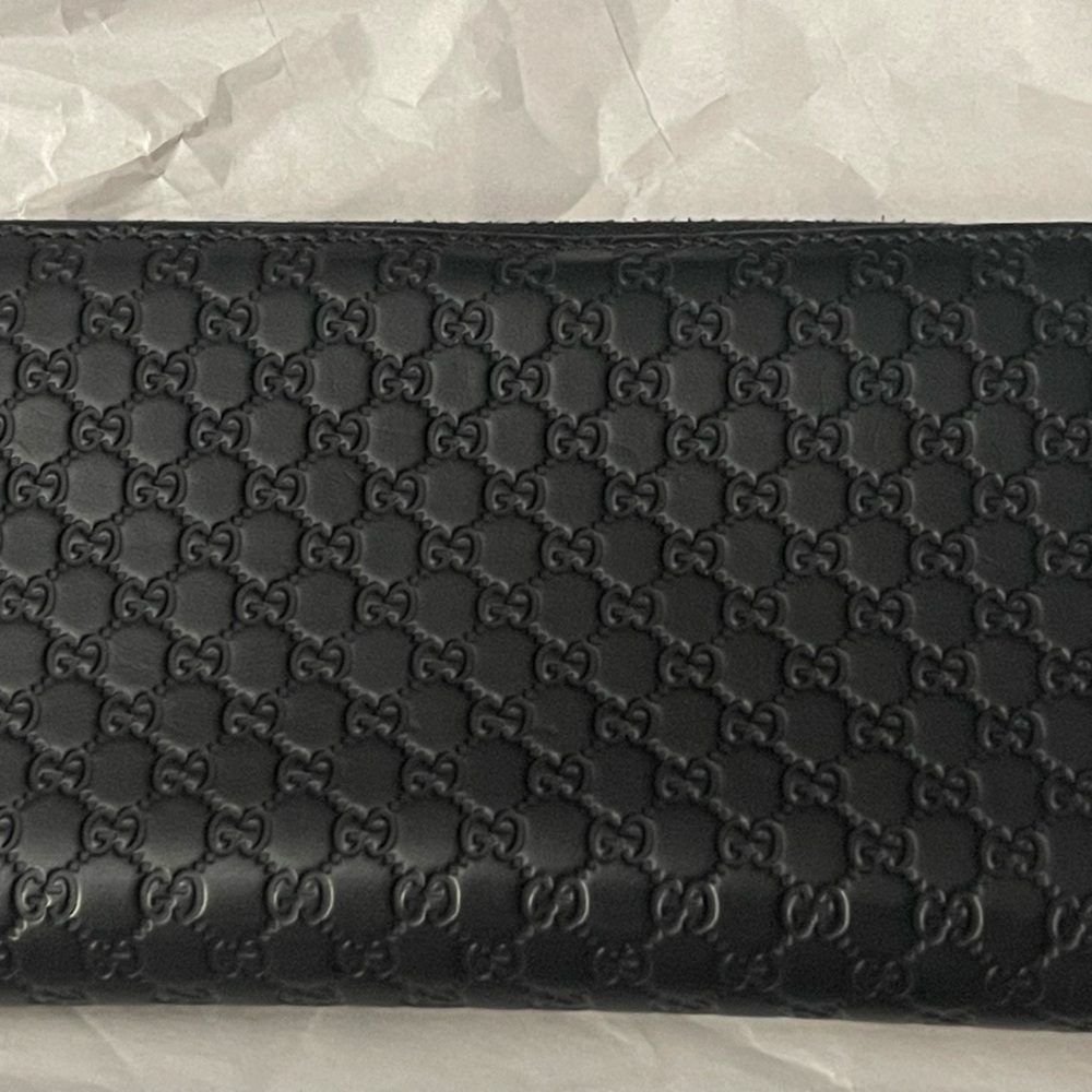 EUC Gucci women’s zip around Black Embossed Leather Wallet - Picture 13 of 16
